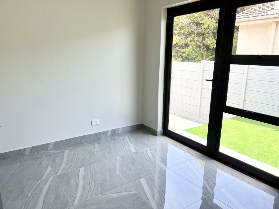 3 Bedroom Property for Sale in Bothasig Western Cape